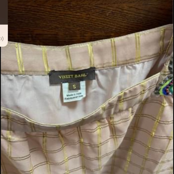 Embroidered women’s top from Anthropologie - Picture 2 of 2